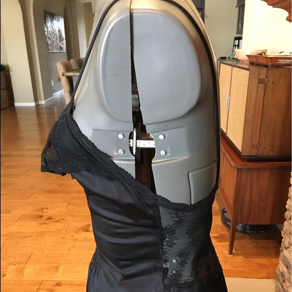 SOLD ON MERCARI Vintage Val Mode Black Gown Size M - Picture 3 of 6